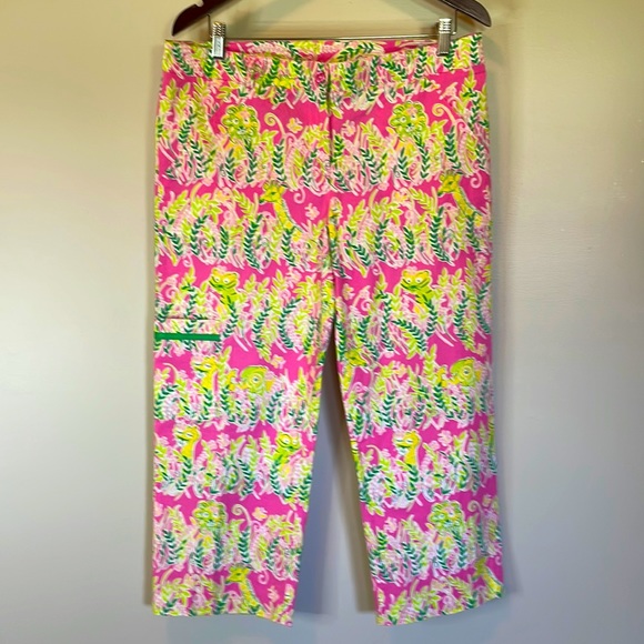 Lilly Pulitzer Pants - Lilly Pulitzer Colorful Zoo Print Cropped Pants Size 12.